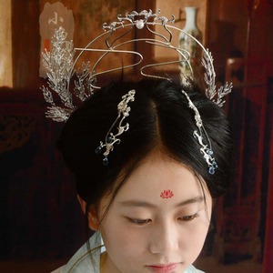 小鱼家【霜月】圣母发冠希腊雅典女神桂冠月光环复古风汉服发饰品