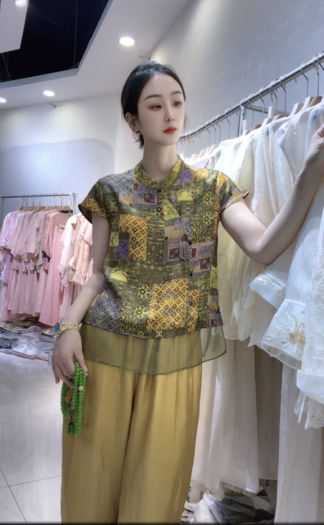 国风新中式高端香云纱小衫女装2026夏季新款黄色复古改良旗袍上衣
