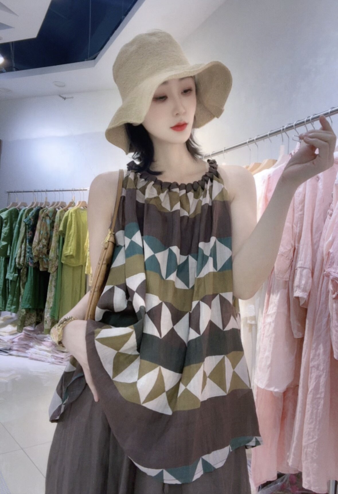 高货100%苎麻扭结领无袖印花吊带背心夏季度假风减龄穿搭上衣小衫