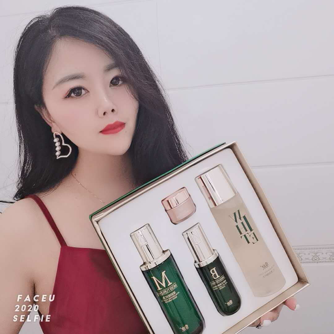 季泉vc亮颜精华套盒护肤套装补水保湿水乳精华液送赠品化妆品正品