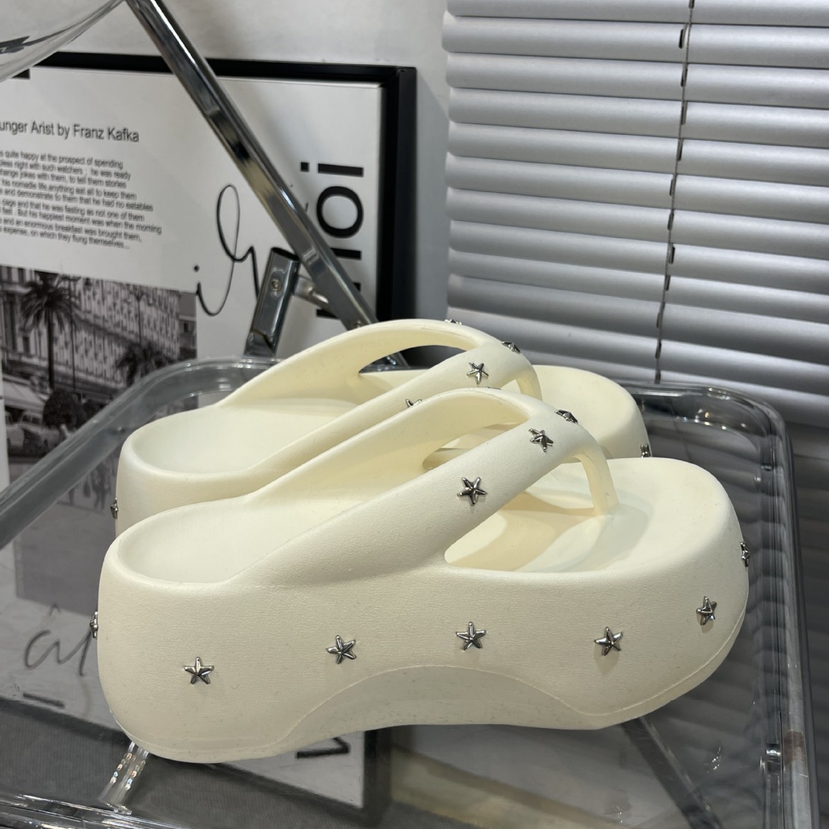 跨境24夏季新款人字拖厚底高跟拖鞋女松糕底增高沙滩鞋坡跟夹拖凉