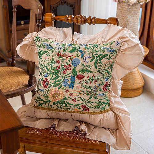 轻奢法式高级感布艺刺绣花朵抱枕田园荷叶边床头靠垫客厅沙发靠背