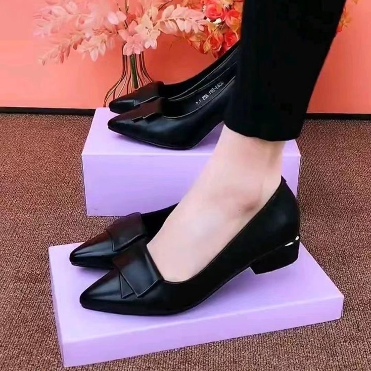 2025新款真皮粗跟尖头皮鞋一脚蹬单鞋时尚浅口女鞋通勤乐福妈妈