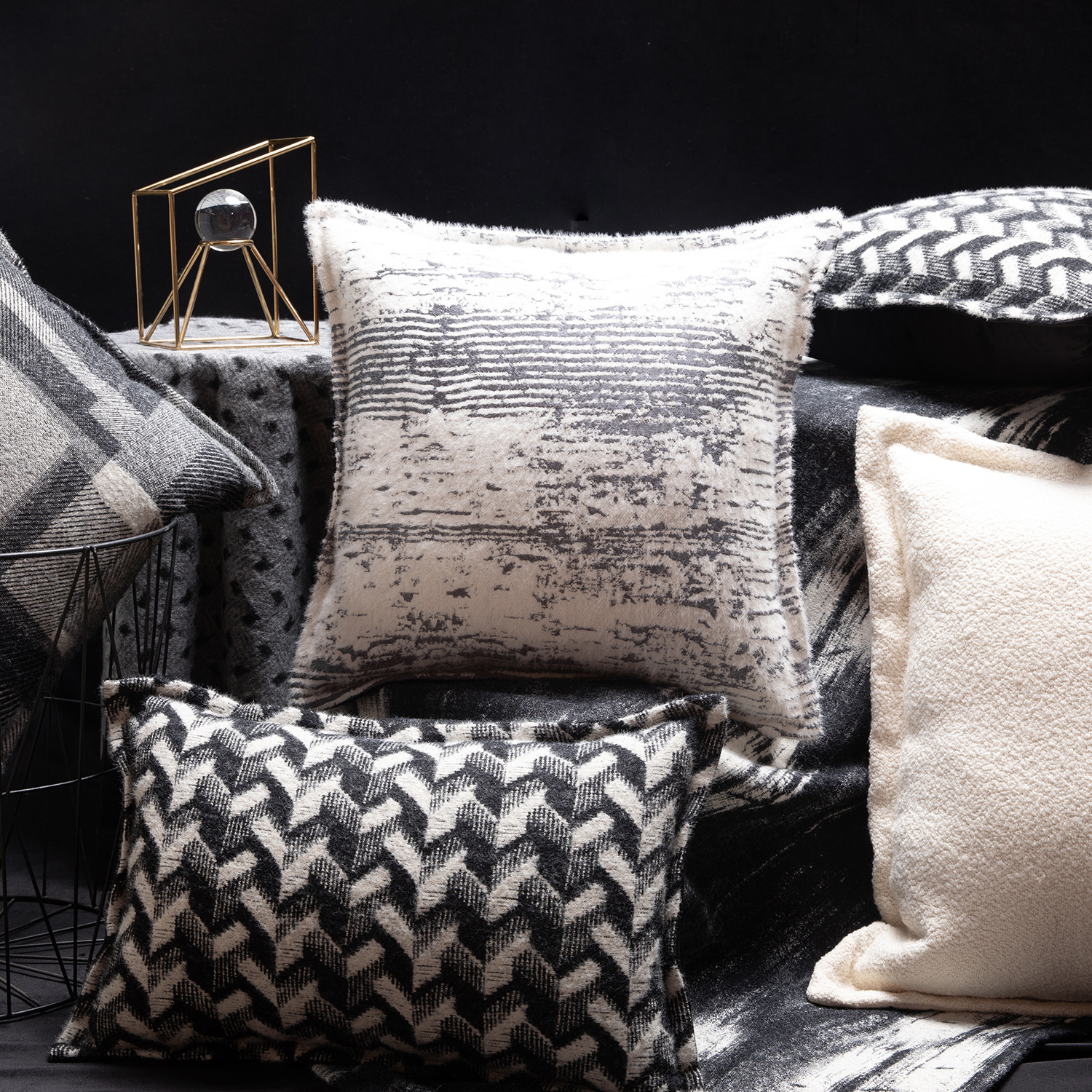 2023年黑白艺术法式抱枕亚马逊批发客厅沙发靠枕床头靠垫飘窗腰枕