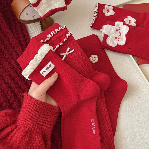 2025秋冬无骨大红新年袜子女本命年蝴蝶结布标中筒鸿运红甜美花边