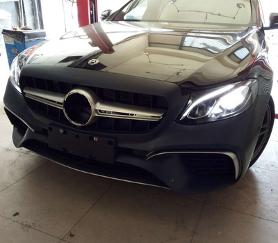 奔驰最新款新E级W213E200L/E300L改装升级E63S AMG大包围前杠后唇