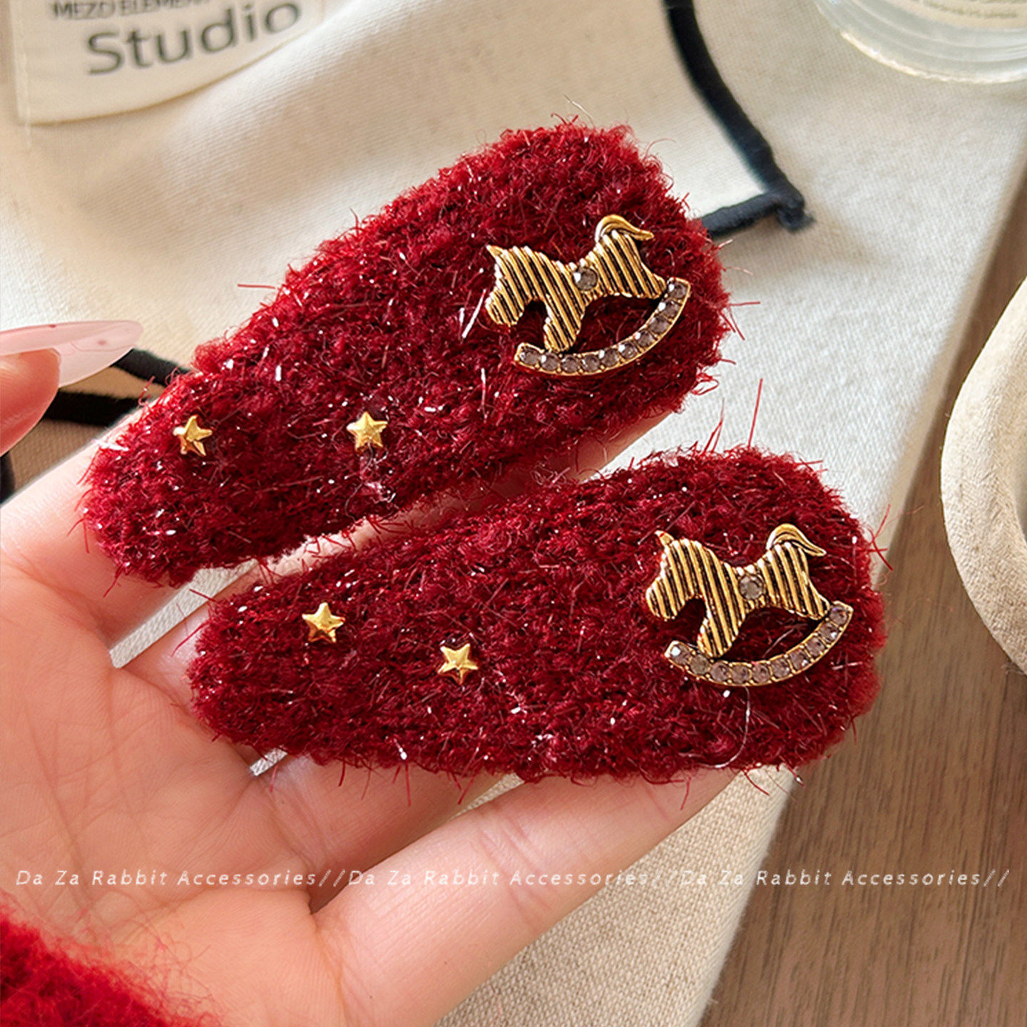 2026马年生肖马发夹女新年本命年红色喜庆侧边夹子碎发整理刘海夹,饰品/流行首饰/时尚饰品新,民族风发饰,淘宝优惠券,粉丝福利购,淘宝优惠卷