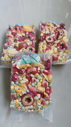 香甜脆口的鹦鹉混合水果冻干 鹦鹉零食