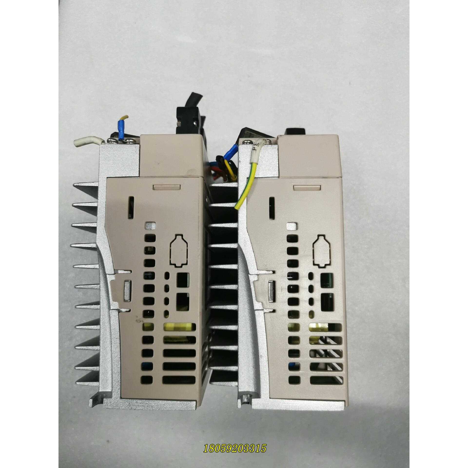 新力川驱动器LCDB5-08B205-LB932，正常拆机，议价