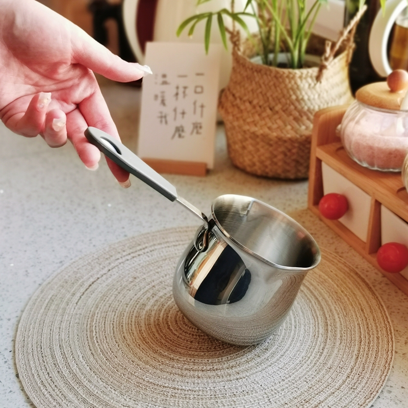 304不锈钢迷你高颜值浇汁锅