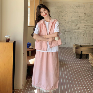 工装粉色连帽马甲半身裙套装女夏2025新款独特漂亮ootd穿搭两件套图片