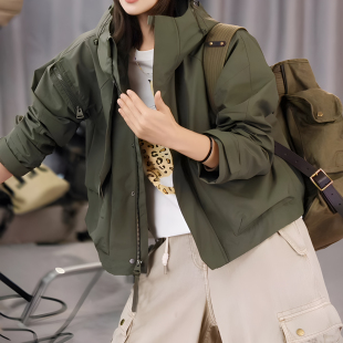 三防户外 防水防风防污 军绿色冲锋衣 探险少女外套 2025新款