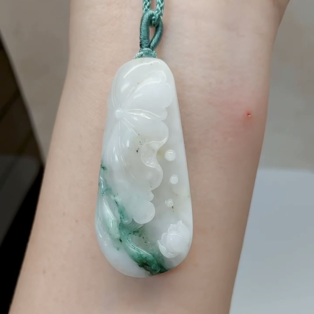 可言坊天然南阳翠独山玉老料细白天蓝绿如鱼得水男女项链挂坠件