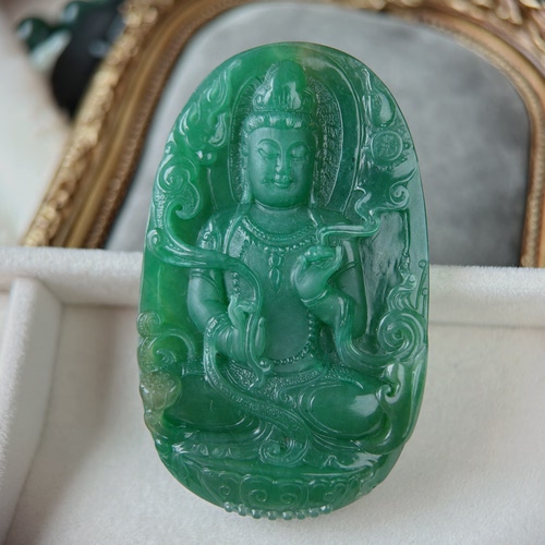 可言精选孤品天然独山玉老料细腻温润收藏品满蓝绿大观音菩萨挂件