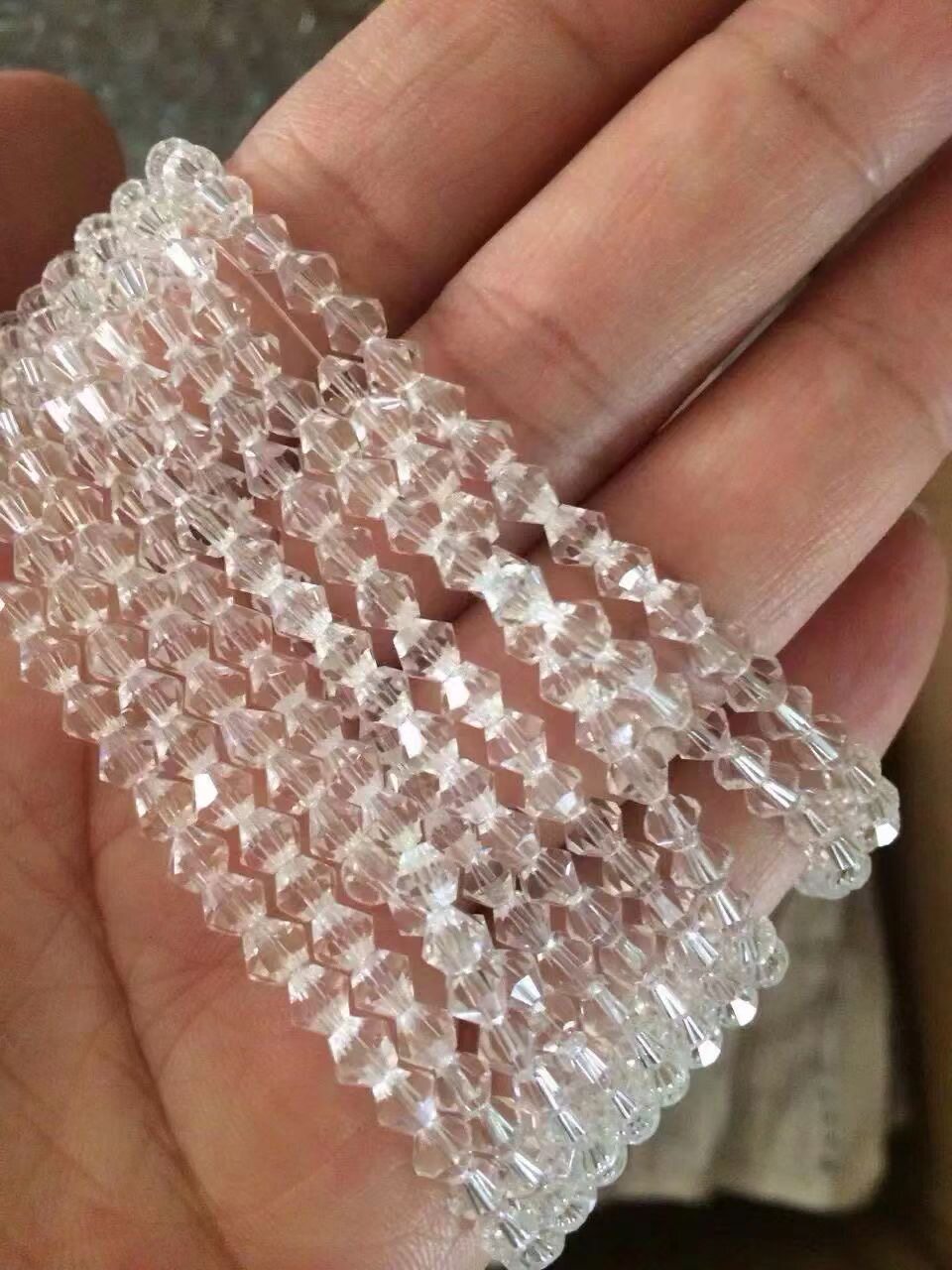 4mm捷克水晶一串 多色任选 2头尖水晶饰品 搭配托玛琳珠子用散珠