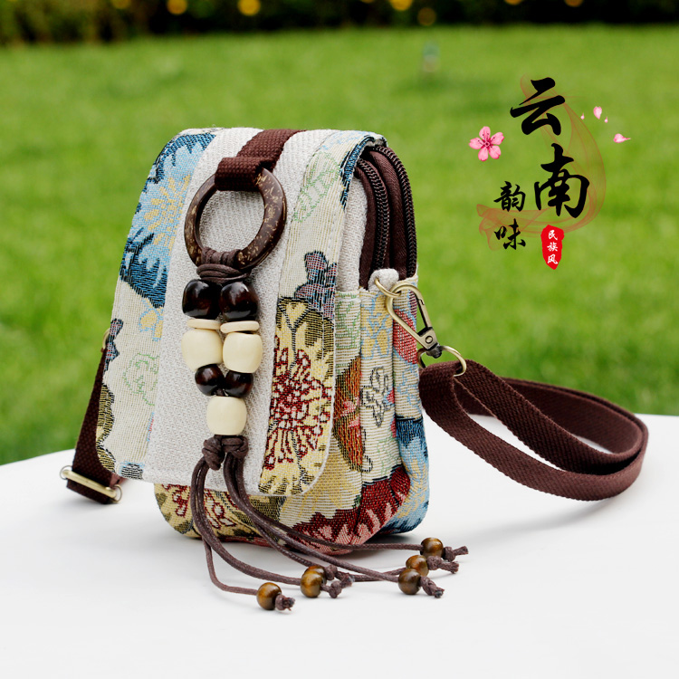 大屏手机包女包新款时尚百搭迷你小包云南民族风斜挎包帆布单肩包