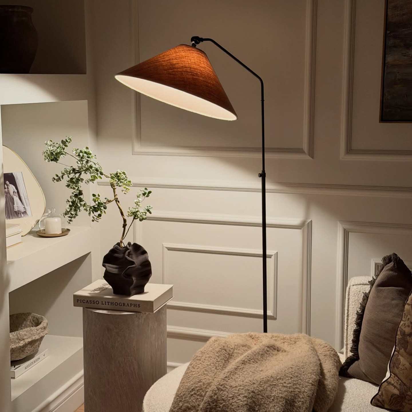 伞影落地灯现代简约法式中古风落地灯客厅阳台卧室设计师奶油地灯