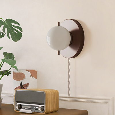 胡桃木色客厅墙壁灯具后现代简约