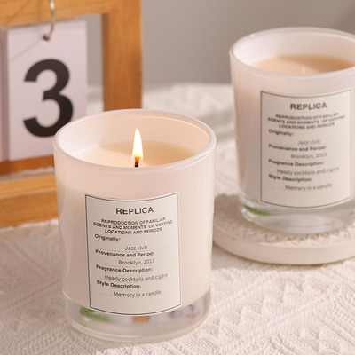 香薰蜡烛小众高级淡香空气清新爵士酒廊沙滩漫步慵懒周末温暖壁炉