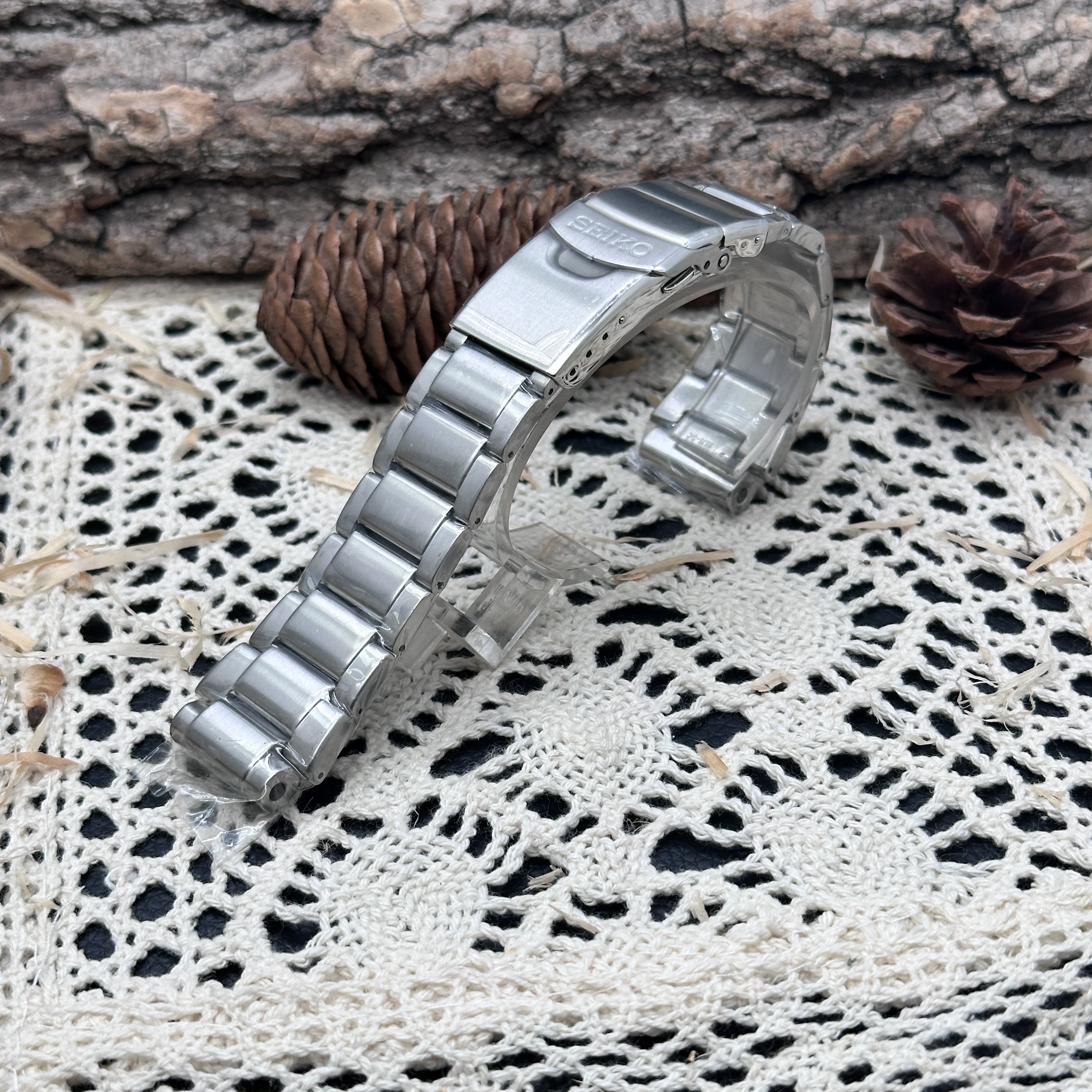 乐乐表行 适配精工潜水罐头 精工5号 水鬼系列实心手表钢带 20mm