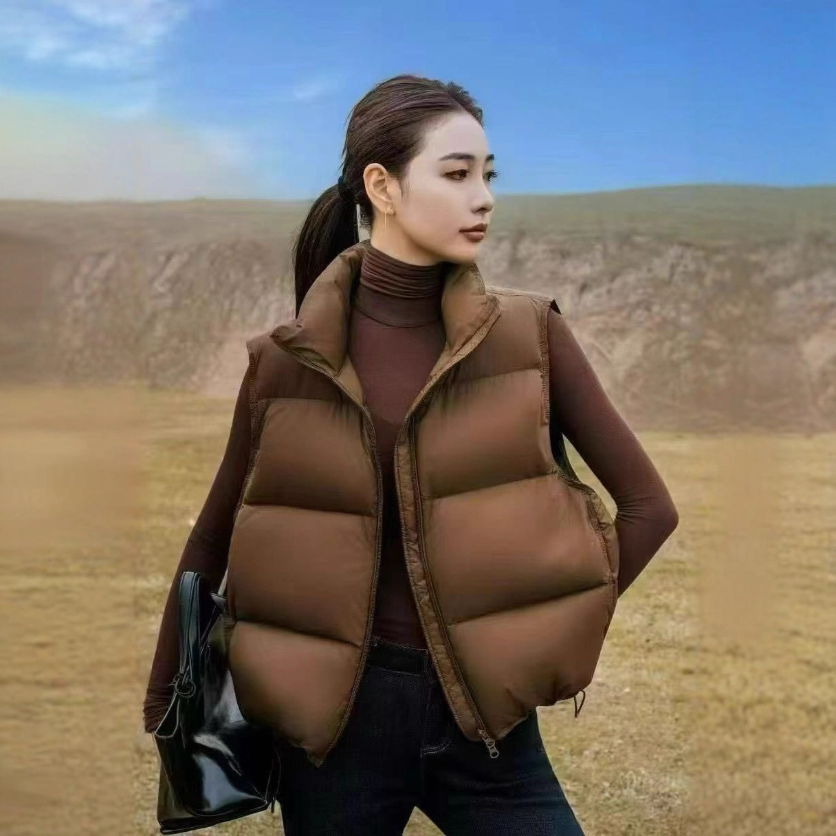 日韩2025新款立领90白鸭绒直筒短款简约泡芙蓬松羽绒马甲羽绒服,女装/女士精品,羽绒服,淘宝优惠券,粉丝福利购,淘宝优惠卷