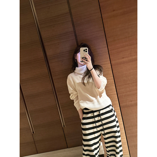 CHIA软软糯糯的翻领知性气质米白色羊毛针织毛衣