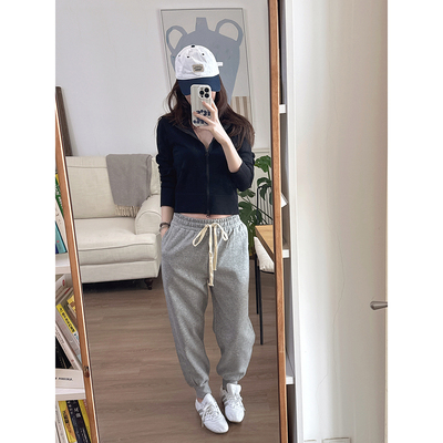 侧边灰色瘦腿款卫裤收腿裤