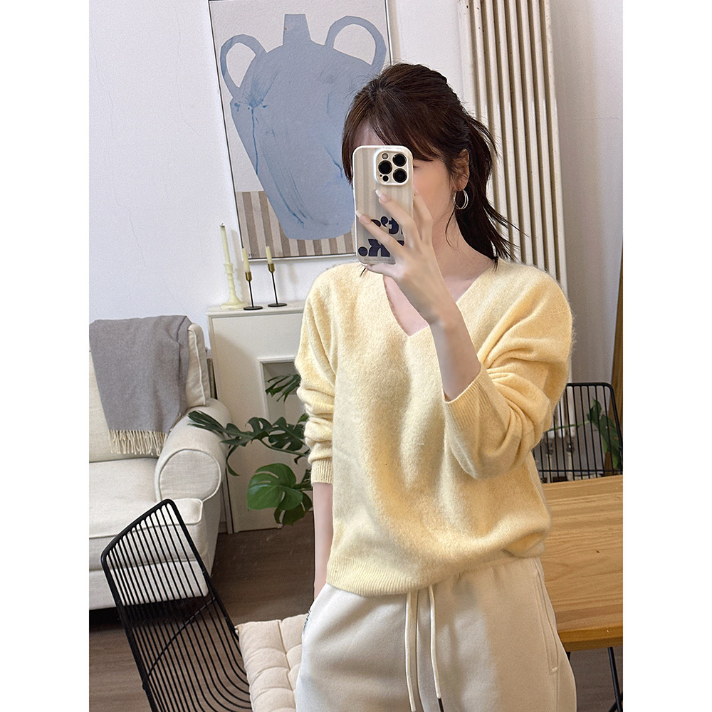CHIA气质简洁v领毛绒绒糯叽叽无缝一体机织羊绒羊毛针织毛衣,女装/女士精品,毛针织衫,淘宝优惠券,粉丝福利购,淘宝优惠卷