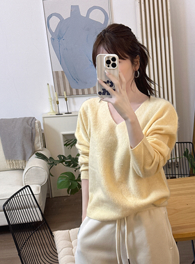 CHIA气质简洁v领毛绒绒糯叽叽无缝一体机织羊绒羊毛针织毛衣