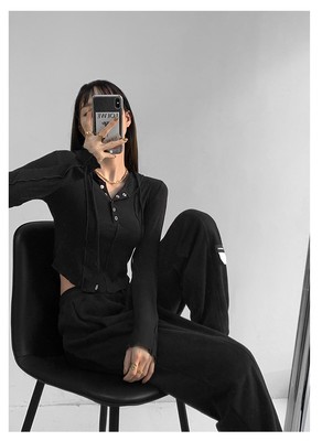 billkong纯欲辣妹修身连帽卫衣