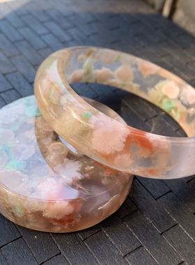 天然冰种玛瑙手镯芥末绿陶瓷飘花