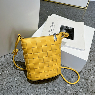 编织包包小众设计感单肩包2022新款欧美风女土包水桶包小包斜挎包