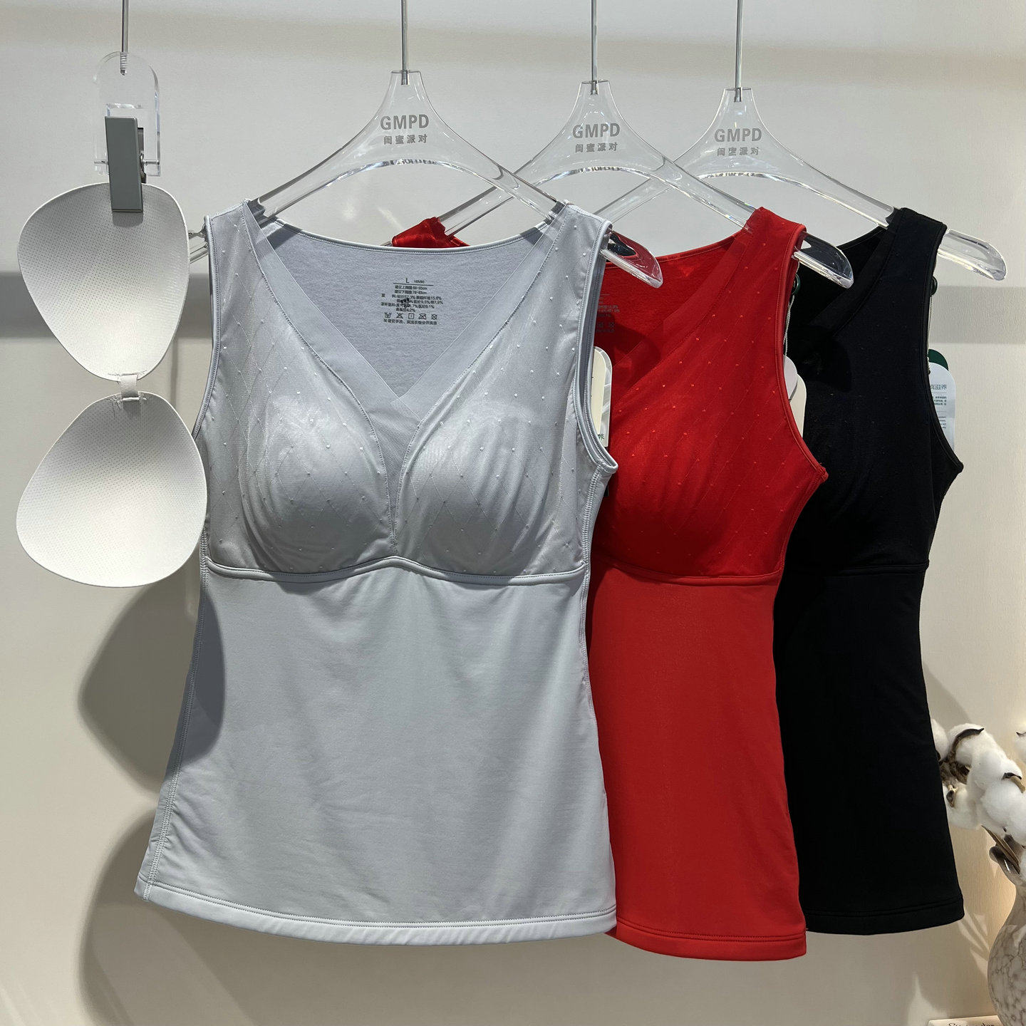 2025秋冬新款女保暖背心双层蕾丝V领带胸垫免穿文胸保暖内衣上装,女士内衣/男士内衣/家居服,保暖背心,淘宝优惠券,粉丝福利购,淘宝优惠卷