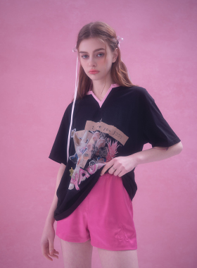 张婧仪同款MOMONANA上衣黑色v领涂鸦兔子宽松短T潮流粉色刺绣短裤