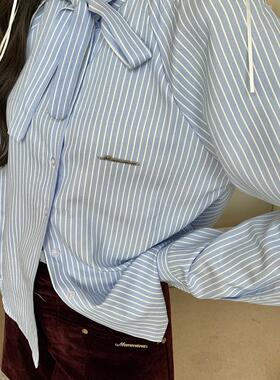 MOMONANA秋冬新品学院风百搭领口蝴蝶结系带蓝色条纹长袖衬衫