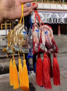 西藏扎基S请购 藏式招财香包财宝香囊汽车车挂火焰尼摩尼宝图案
