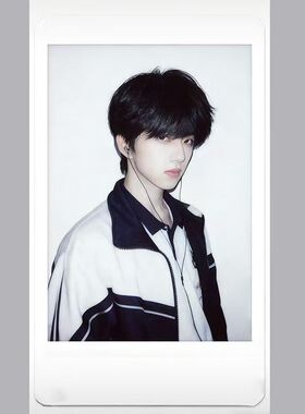 新款张函瑞周边自印拍立得三寸小卡LOMO卡送朋友精美卡片收藏礼物