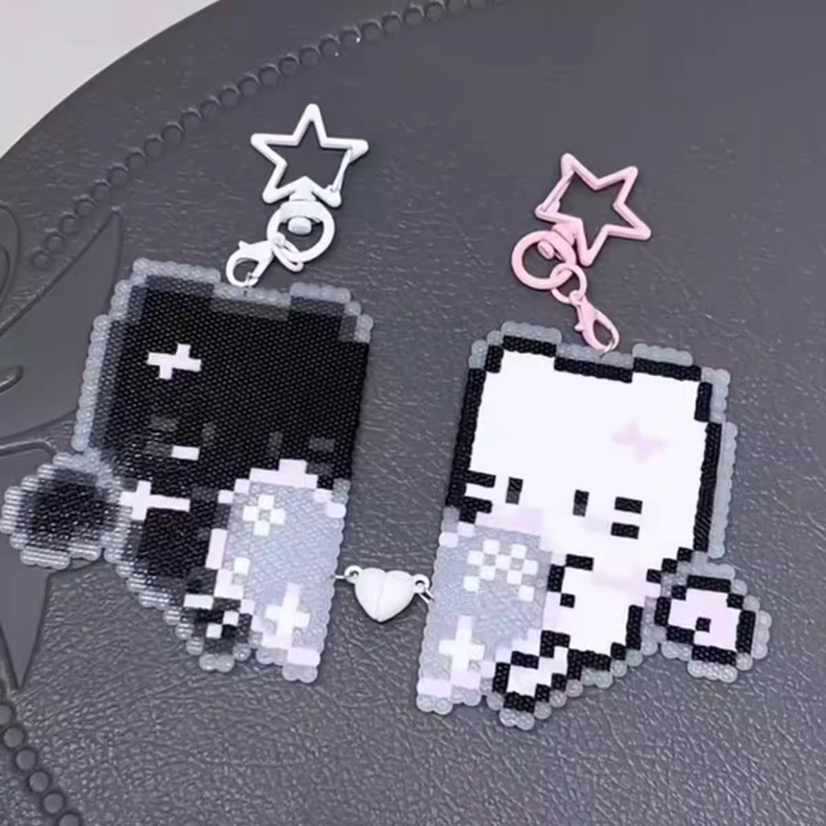 黑白小猫爱心磁吸亚克力情侣钥匙扣可爱挂件继续卡通闺蜜情侣钥匙