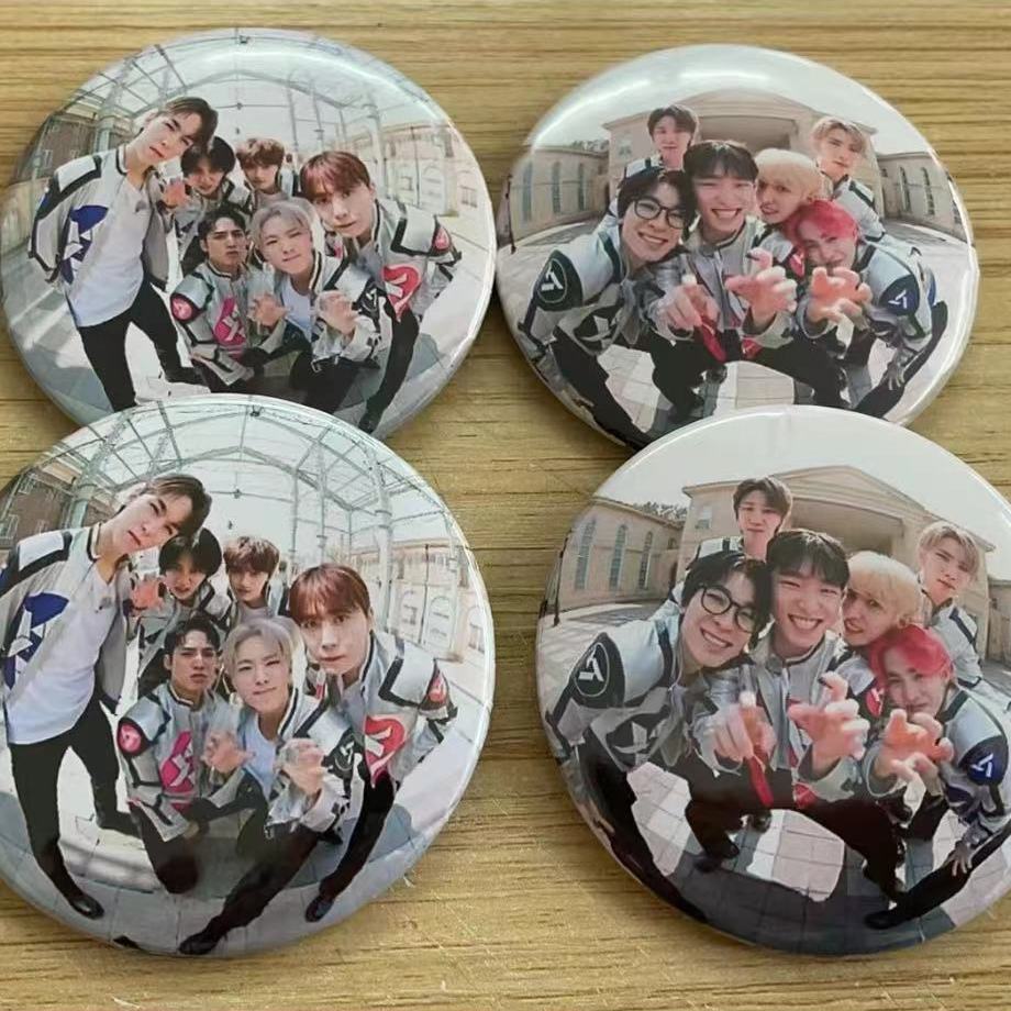 新款seventeen全员吧唧男团58mm