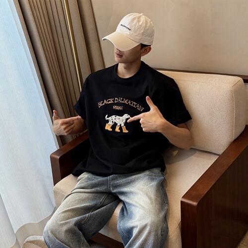 雨靴腊肠狗刺绣宽松高克重T恤