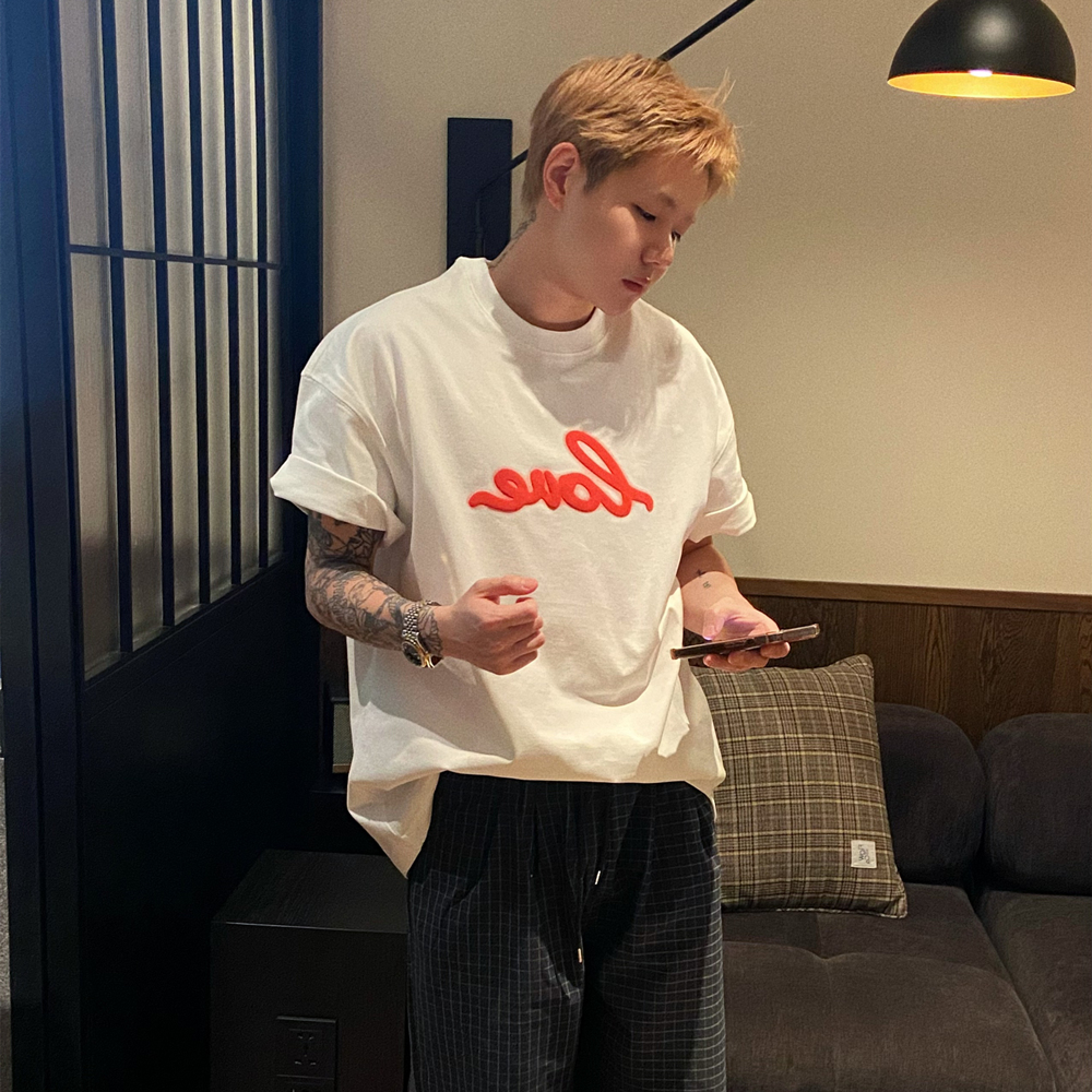 韩国男装LOVE荧光色立体短袖T恤