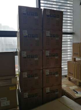 施耐德PLC TM200CE24R插拔端 子排 220VAC供电 24点IO 14点 输入