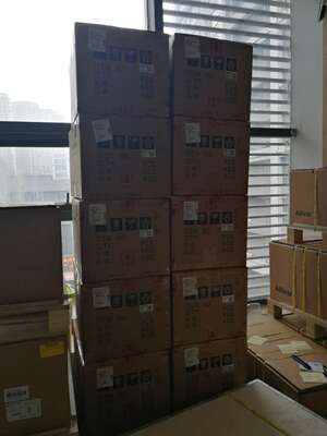 施耐德PLC TM200CE24R插拔端 子排 220VAC供电 24点IO 14点 输入