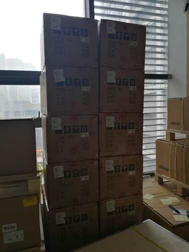 施耐德PLC TM200CE24R插拔端 子排 220VAC供电 24点IO 14点 输入