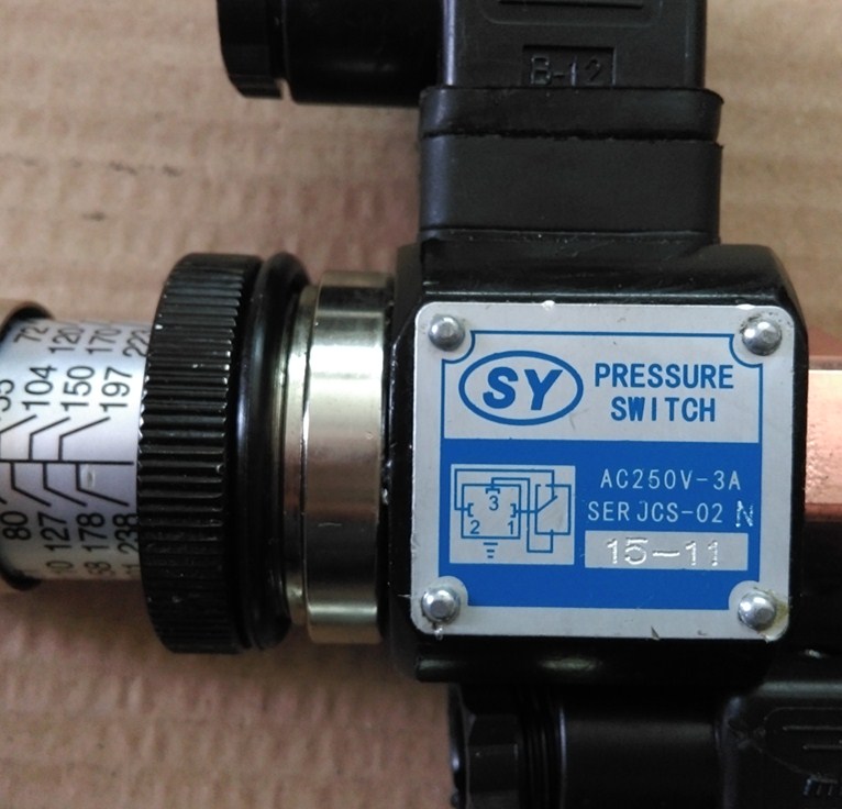 !9成新的拆机压力继电器 JCS-02N 实物图片 包好询价
