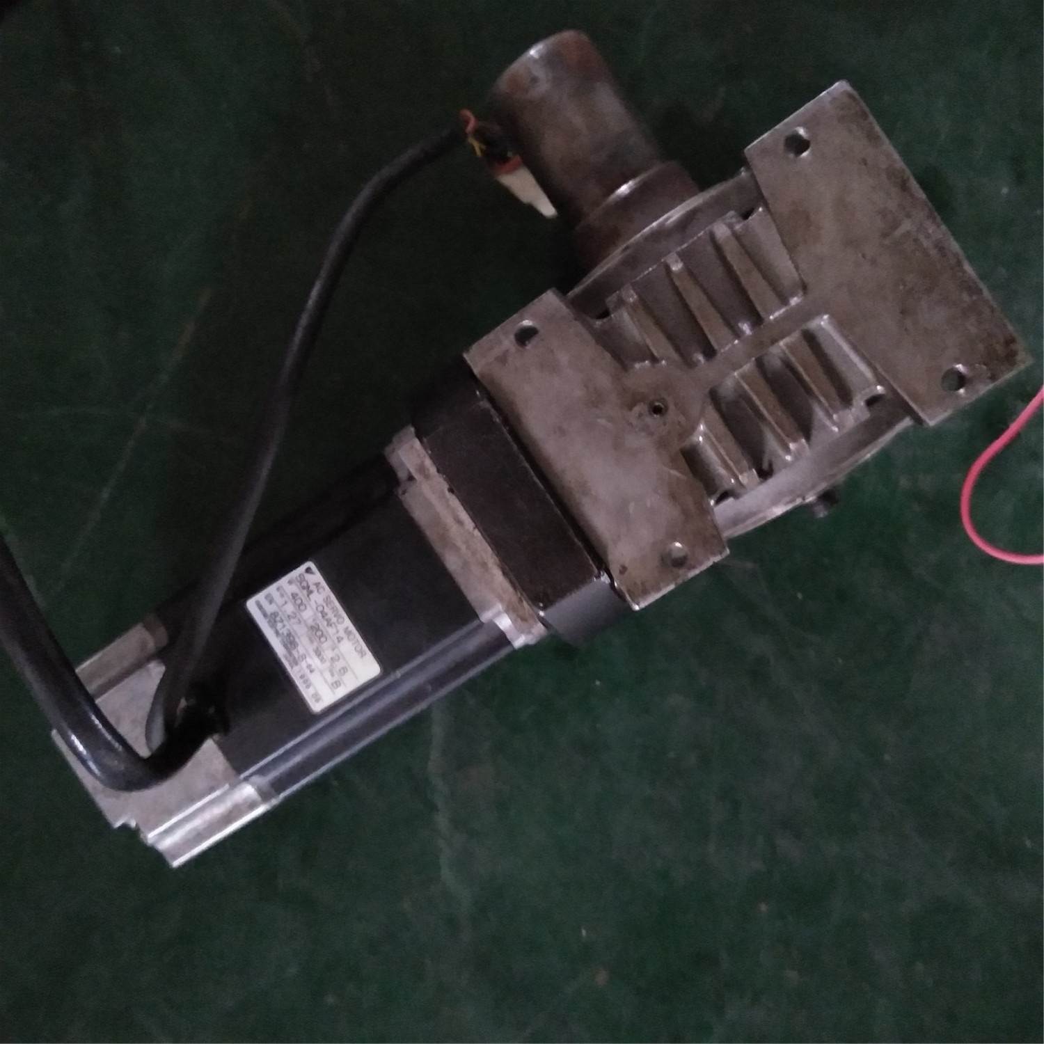 安川伺服电机SGML-04AF14询价