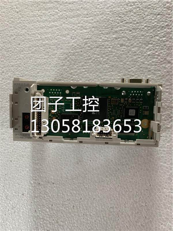 ￥Schneider施耐德172PNN21022适配器模块 拆机 询价
