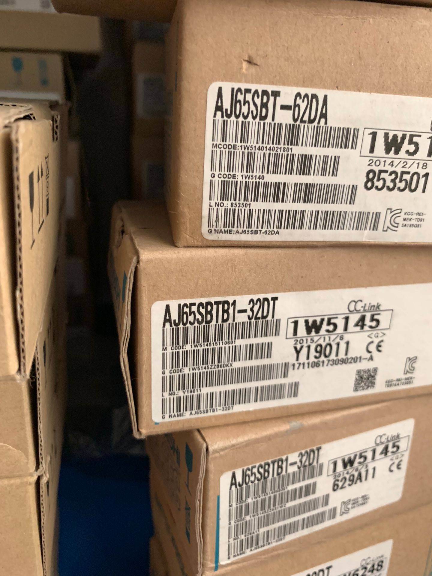 原装三菱AJ65SBTB1-32DT模块日本进口质量 AJ65SBT-62DA询价