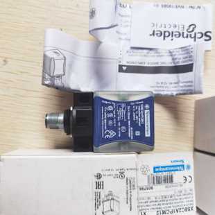 施耐德 XS8C2A1PCM12 全新原装 ￥ 实物照片询价