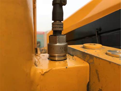 ！徐工XCT12吨吊车油压传感器变幅油缸压力传感器XCT系列重量传感